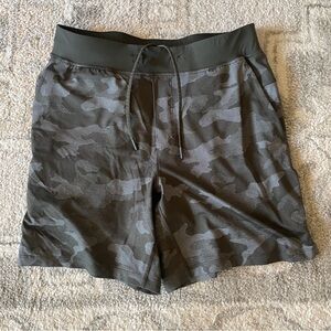 Lululemon T.H.E. Short 7" Mesh *Linerless